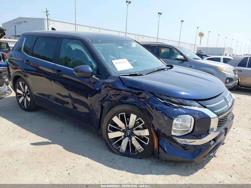 2026 Mitsubishi Outlander VIN JA4J3VABXTZ042596 — IAAI salvage auction photo