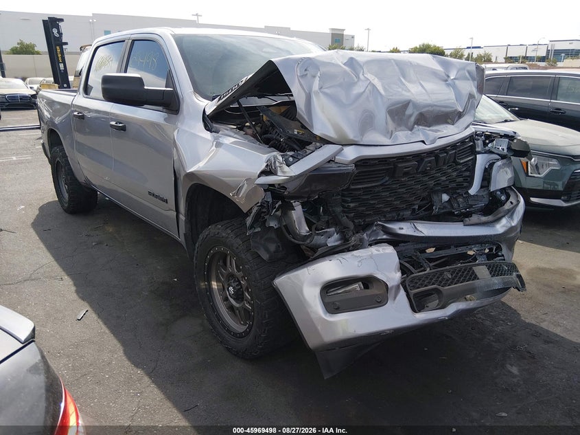 2025 Ram 1500 VIN 1C6RREGG2SN570317 — IAAI salvage auction photo