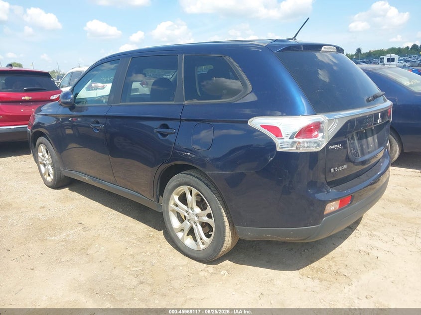 2014 Mitsubishi Outlander VIN JA4AZ3A32EZ019280 IAAI salvage auction — NORMAL WEAR, Clear (Illinois), sold $1,175 on 2026-09-06 (photo 3)