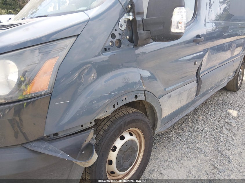 2019 Ford Transit-250 VIN 1FTYR3XM8KKB12927 IAAI salvage auction — LEFT & RIGHT, Clear (Tennessee), sold $7,225 on 2026-09-08 (photo 6)