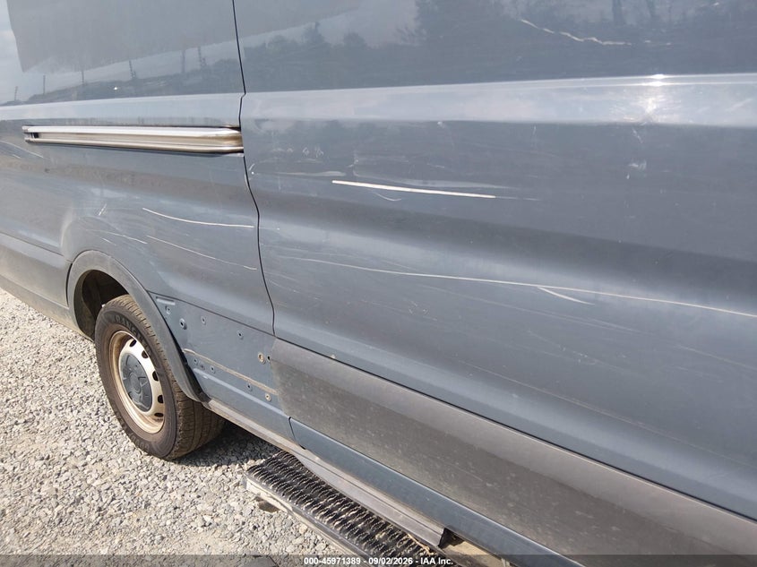 2019 Ford Transit-250 VIN 1FTYR3XM2KKB17699 IAAI salvage auction — LEFT & RIGHT, Clear (North Carolina), sold $8,350 on 2026-09-08 (photo 6)