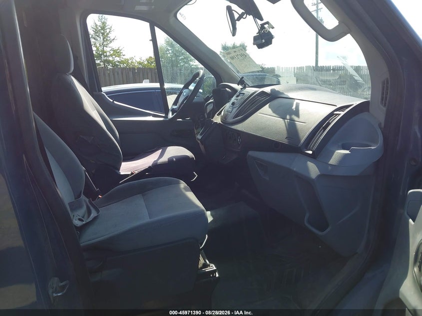 2019 Ford Transit-250 VIN 1FTYR3XM1KKB74010 IAAI salvage auction — LEFT & RIGHT, Clear (North Carolina), sold $7,900 on 2026-09-08 (photo 5)