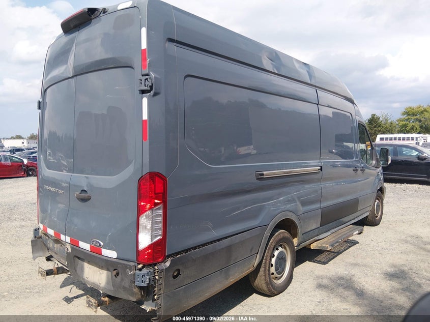2019 Ford Transit-250 VIN 1FTYR3XM1KKB74010 IAAI salvage auction — LEFT & RIGHT, Clear (North Carolina), sold $7,900 on 2026-09-08 (photo 4)
