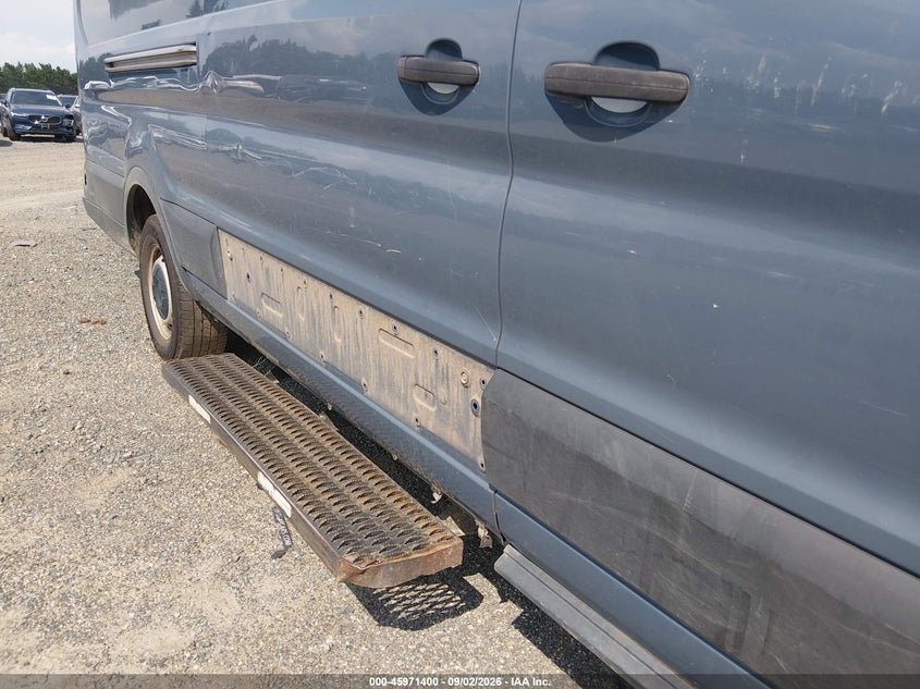 2019 Ford Transit-250 VIN 1FTYR3XM2KKB89955 IAAI salvage auction — LEFT & RIGHT, Clear (North Carolina), sold $7,400 on 2026-09-08 (photo 6)