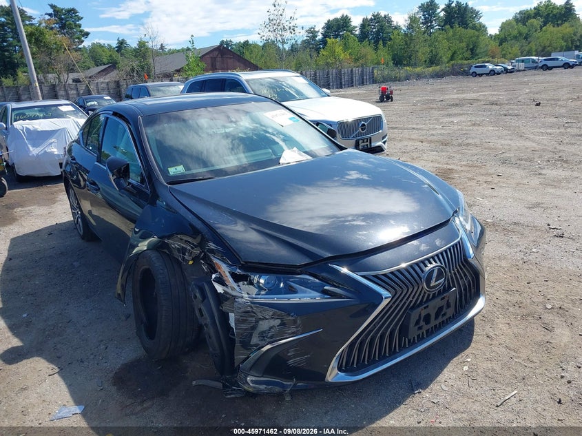 2021 Lexus ES VIN 58ADZ1B10MU105613 — IAAI salvage auction photo