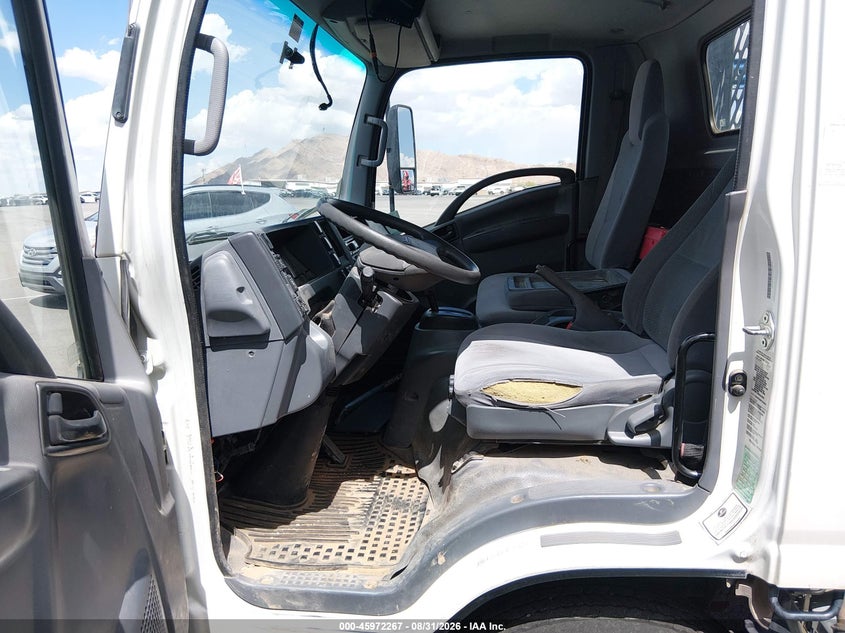 2017 Isuzu VIN JALE5W160H7302693 IAAI salvage auction — NORMAL WEAR, Clear (Nevada), sold $15,450 on 2026-09-11 (photo 2)