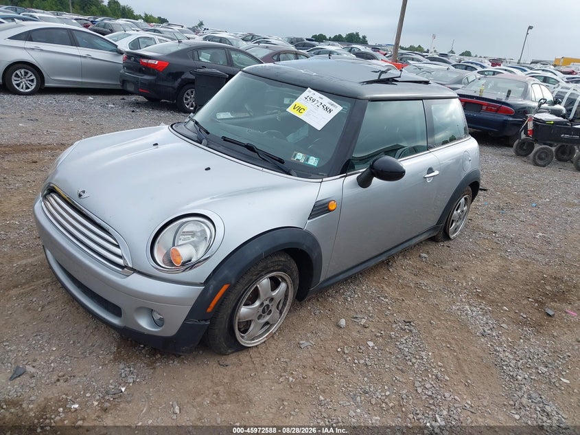2008 Mini Cooper VIN WMWMF335X8TT59212 IAAI salvage auction — RIGHT SIDE, Salvage (Pennsylvania), sold $975 on 2026-09-16 (photo 2)