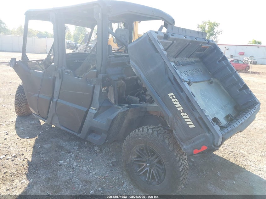 2019 Can-am/ brp Traxter VIN 3JBUBAN48KK001263 IAAI salvage auction — ROLLOVER, Clear (Michigan), sold $2,350 on 2026-09-24 (photo 3)