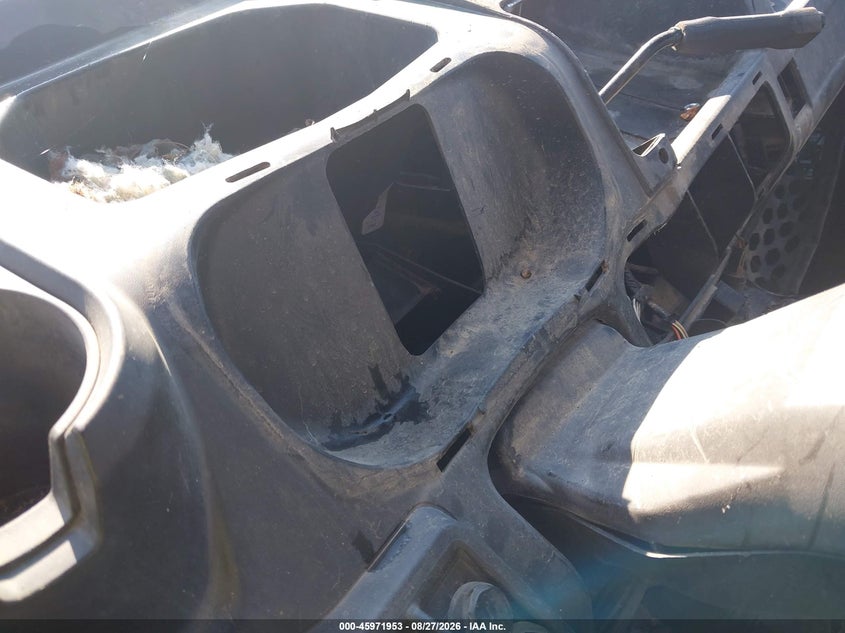 2019 Can-am/ brp Traxter VIN 3JBUBAN48KK001263 IAAI salvage auction — ROLLOVER, Clear (Michigan), sold $2,350 on 2026-09-24 (photo 7)