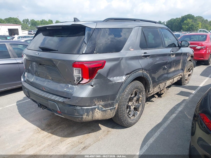 2022 Ford Explorer VIN 1FMSK8JH1NGC35863 IAAI salvage auction — FRONT & REAR, Salvage (North Carolina), sold $7,100 on 2026-10-05 (photo 4)