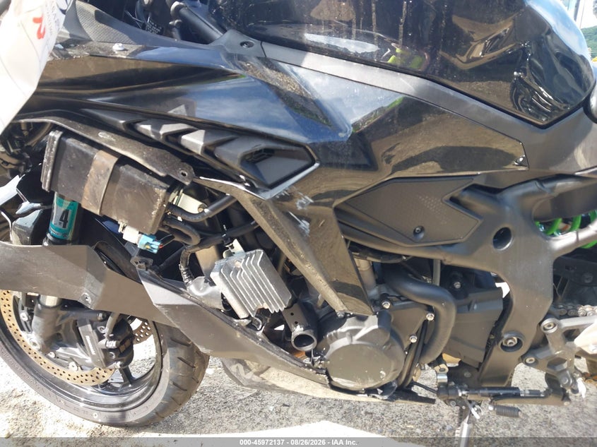 2024 Kawasaki Zx VIN ML5ZXCS15RDA21360 IAAI salvage auction — ALL OVER, Salvage Title, sold $0 on 2026-10-01 (photo 9)