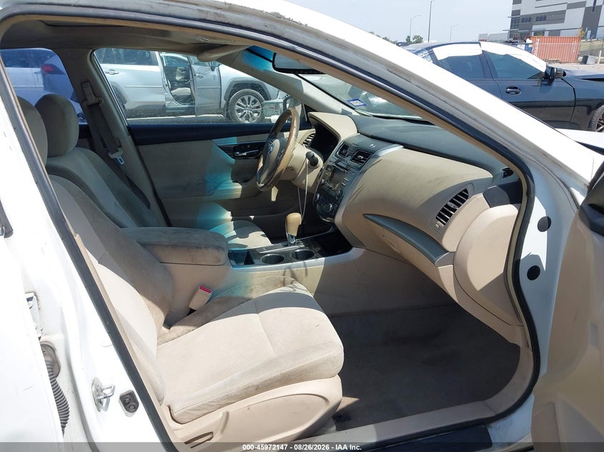 2013 Nissan Altima VIN 1N4AL3AP7DN580578 IAAI salvage auction — FRONT & REAR, Wait Title, sold $225 on 2026-09-28 (photo 5)