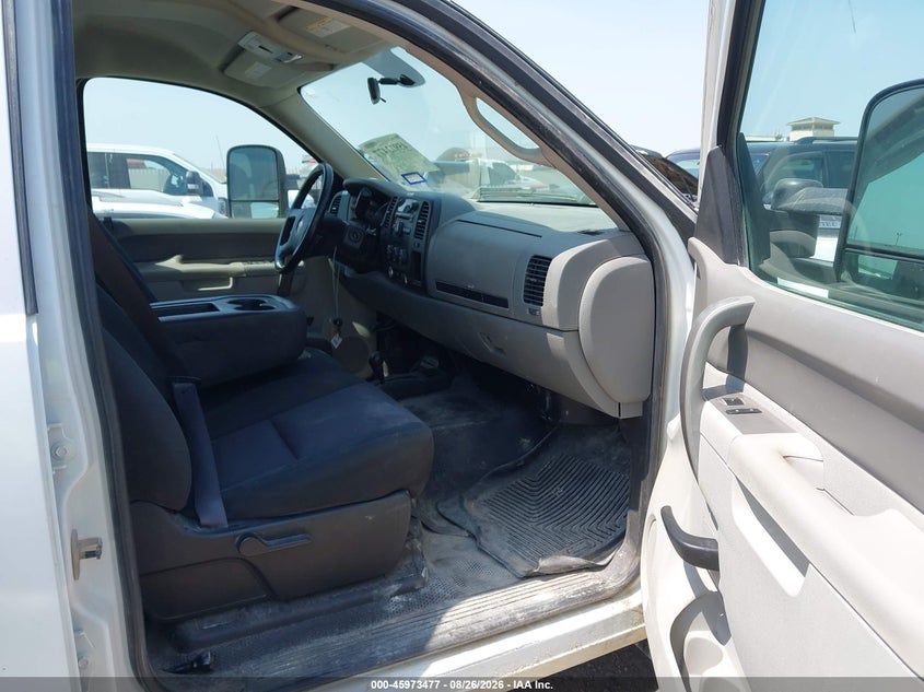 2011 Chevrolet Silverado 2500 VIN 1GC1KVCGXBF220170 IAAI salvage auction — LEFT SIDE, Enterprise Vehicles Clear Only (Texas), sold $7,600 on 2026-09-11 (photo 5)
