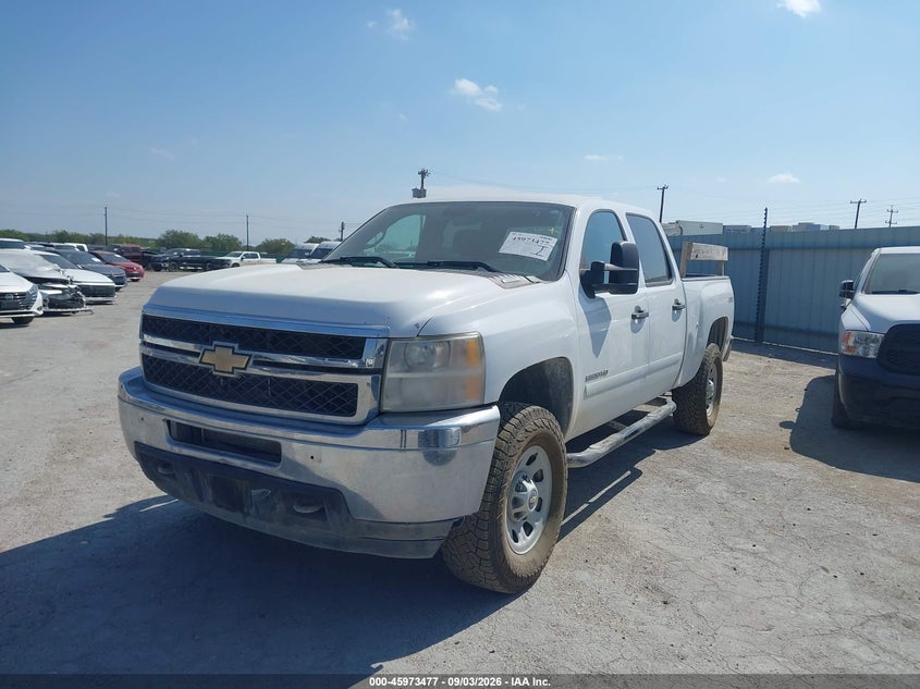 2011 Chevrolet Silverado 2500 VIN 1GC1KVCGXBF220170 IAAI salvage auction — LEFT SIDE, Enterprise Vehicles Clear Only (Texas), sold $7,600 on 2026-09-11 (photo 2)
