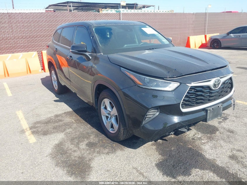 2021 Toyota Highlander VIN 5TDCZRAH0MS033935 — IAAI salvage auction photo