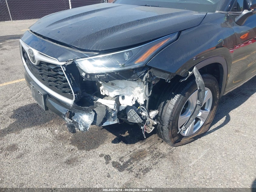 2021 Toyota Highlander VIN 5TDCZRAH0MS033935 IAAI salvage auction — LEFT FRONT, Salvage (California), sold $10,550 on 2026-10-12 (photo 6)
