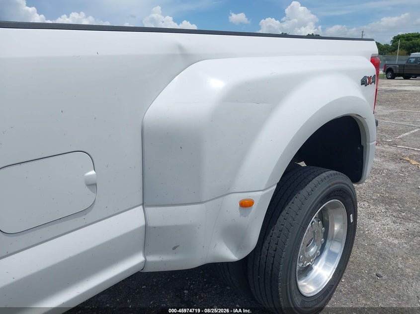 2017 VIN 1FT8W4DT2HEE21133 IAAI salvage auction — Normal Wear & Tear, Bill Of Sale, sold $38,100 on 2026-10-13 (photo 6)