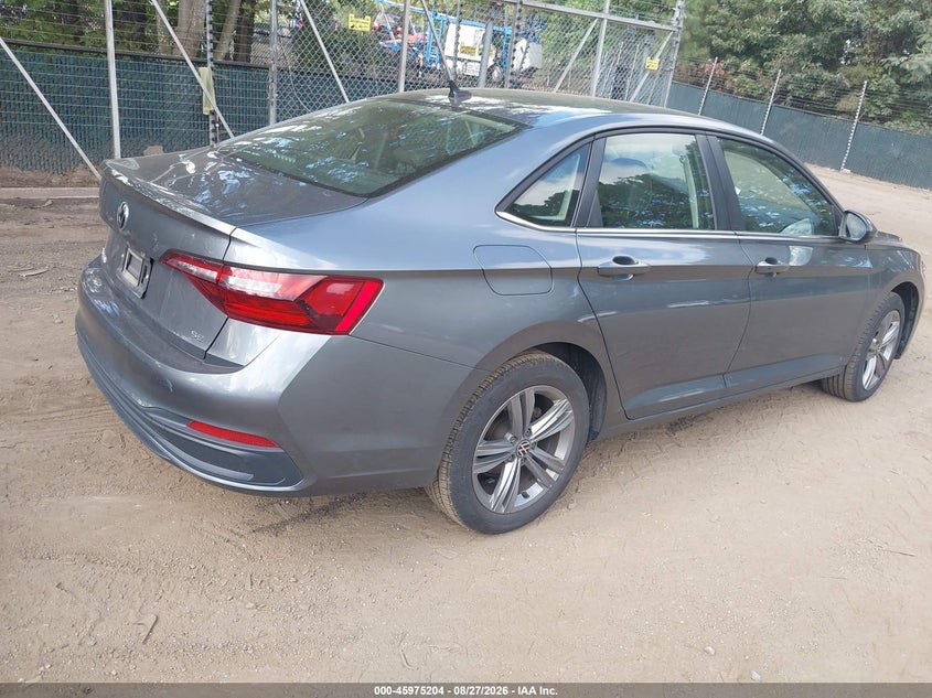 2024 Volkswagen Jetta VIN 3VWEM7BU3RM081568 IAAI salvage auction — FRONT END, Enterprise Vehicles Clear Only (Virginia), sold $11,000 on 2026-09-03 (photo 4)