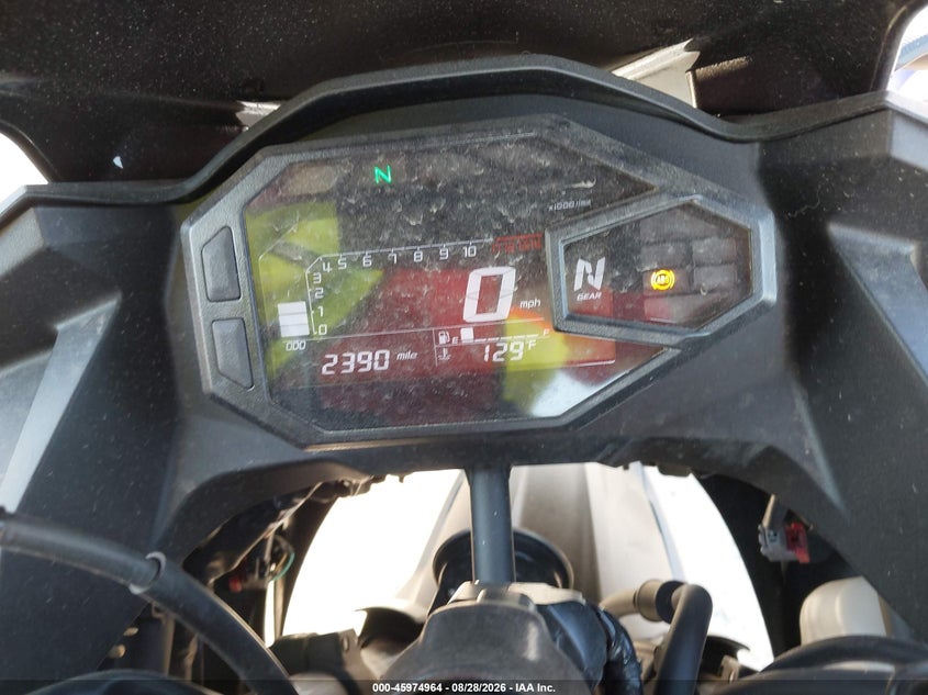 2026 Kawasaki Ninja VIN ML5EXGG17TDA72901 IAAI salvage auction — SIDE, Salvage Title, sold $1,850 on 2026-10-06 (photo 7)