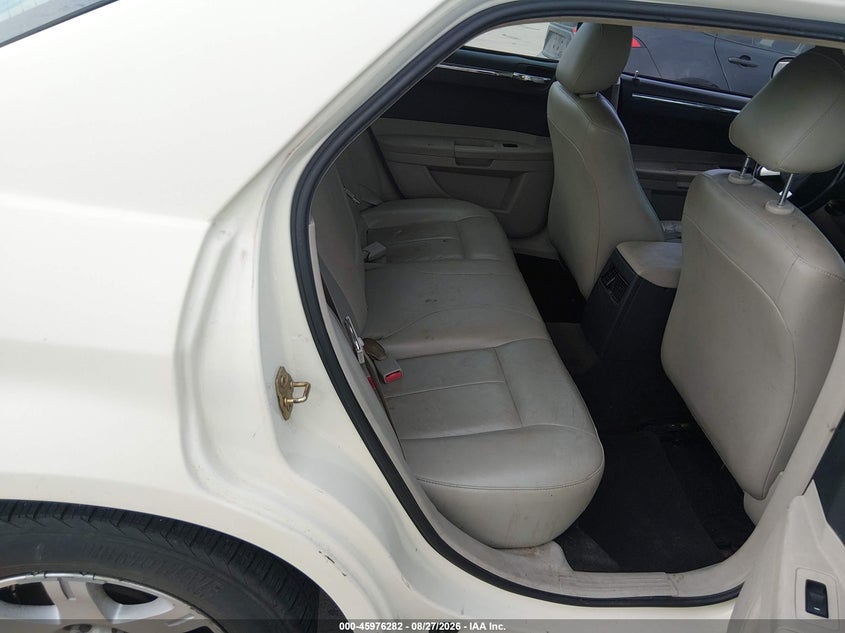 2006 Chrysler 300 VIN 2C3KA53G96H224789 IAAI salvage auction — NORMAL WEAR, Original (Texas), sold $550 on 2026-09-11 (photo 8)