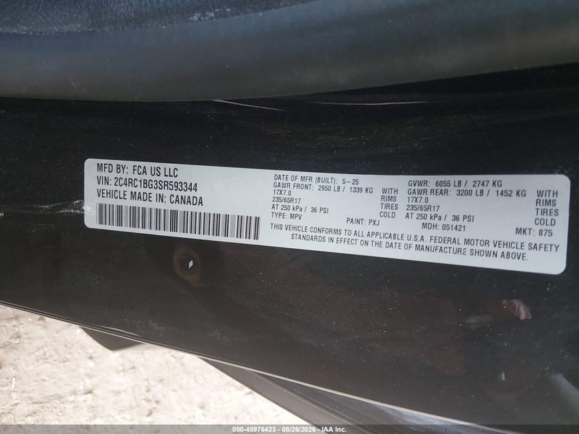 2025 Chrysler Pacifica VIN 2C4RC1BG3SR593344 IAAI salvage auction — NORMAL WEAR, Salvage Title, sold $12,900 on 2026-08-29 (photo 9)