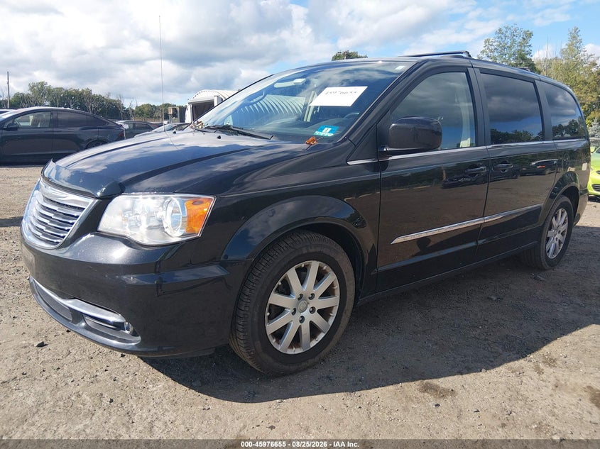 2016 Chrysler Town & country VIN 2C4RC1BG9GR148632 IAAI salvage auction — NORMAL WEAR, Clear (New Jersey), sold $1,700 on 2026-09-07 (photo 2)