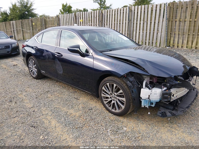 2019 Lexus ES VIN 58AB21B19KU001596 IAAI salvage auction — FRONT END, Wait Title, sold $7,400 on 2026-10-05 (photo 1)