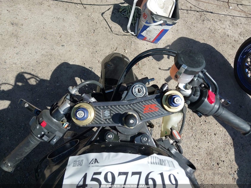 2004 Suzuki Gsx-r600 VIN JS1GN7CA242110906 IAAI salvage auction — ROLLOVER, Salvage (California), sold $400 on 2026-09-14 (photo 7)