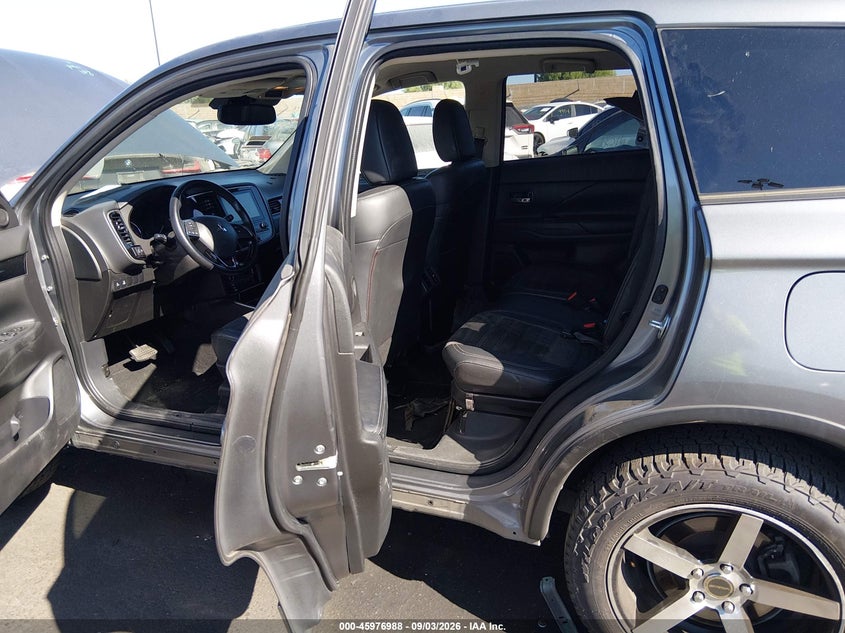 2020 Mitsubishi Outlander VIN JA4AD3A34LJ000188 IAAI salvage auction — RIGHT FRONT, Salvage Certificate (California), sold $2,600 on 2026-09-13 (photo 8)