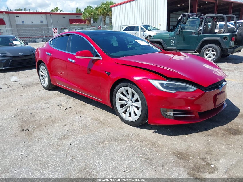2018 Tesla Model s VIN 5YJSA1E2XJF243517 — IAAI salvage auction photo