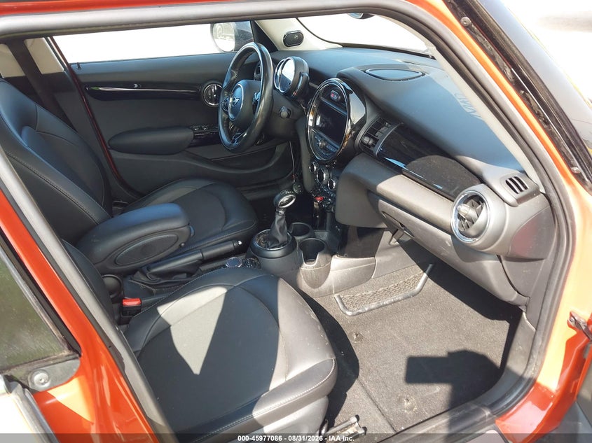 2019 Mini Hard top VIN WMWXU1C53K2F81744 IAAI salvage auction — UNKNOWN, Salvage (California), sold $3,950 on 2026-09-26 (photo 5)