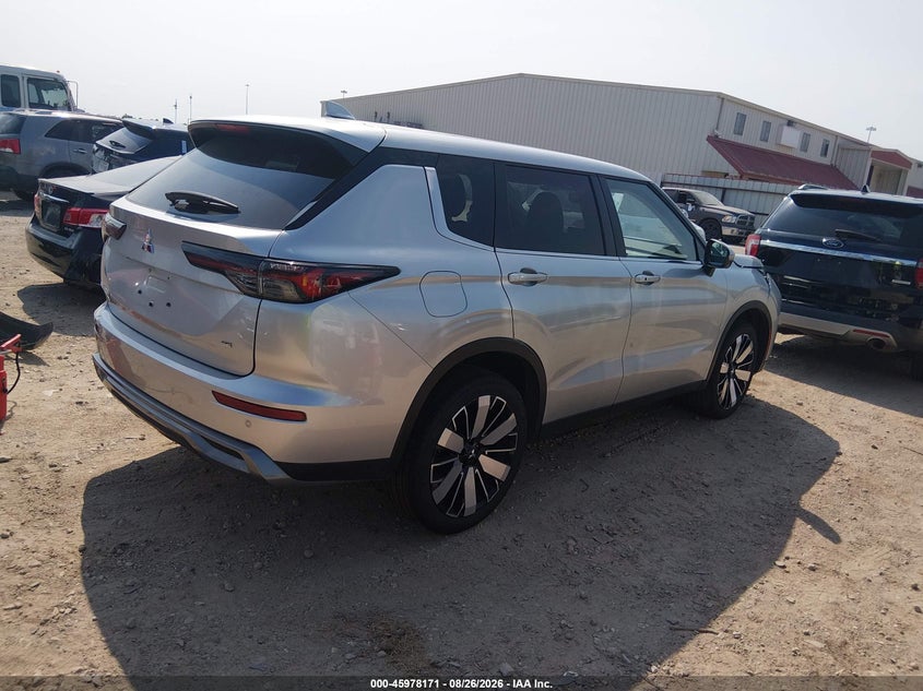2026 Mitsubishi Outlander VIN JA4J3VAB3TZ044058 IAAI salvage auction — LEFT FRONT, Enterprise Vehicles Clear Only (Texas), sold $17,275 on 2026-09-03 (photo 4)