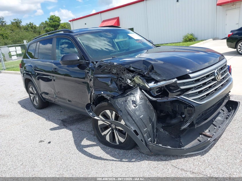 2024 Volkswagen Atlas VIN 1V2DR2CA0RC518143 — IAAI salvage auction photo