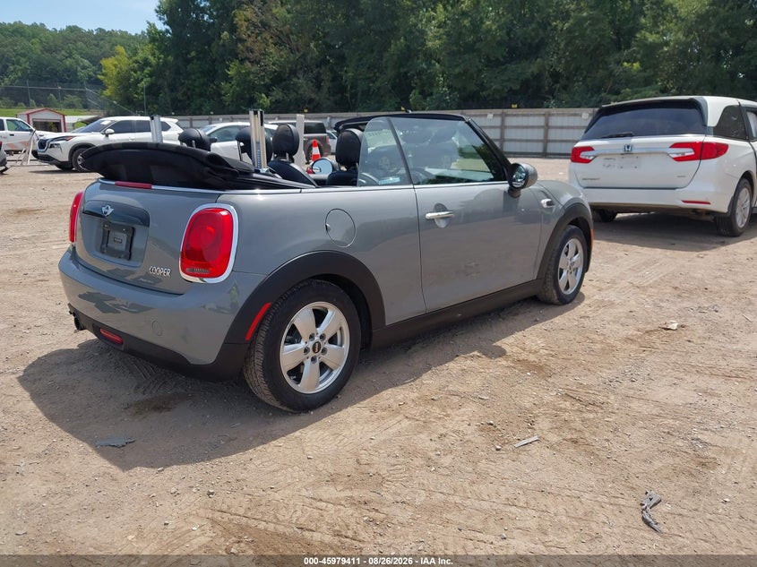 2016 Mini Convertible VIN WMWWG5C51G3C19018 IAAI salvage auction — SIDE, Wait Title, sold $2,250 on 2026-10-15 (photo 4)