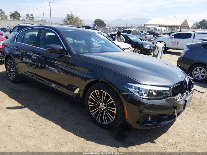 2018 BMW 5er VIN WBAJA5C57JG898639 — IAAI salvage auction photo