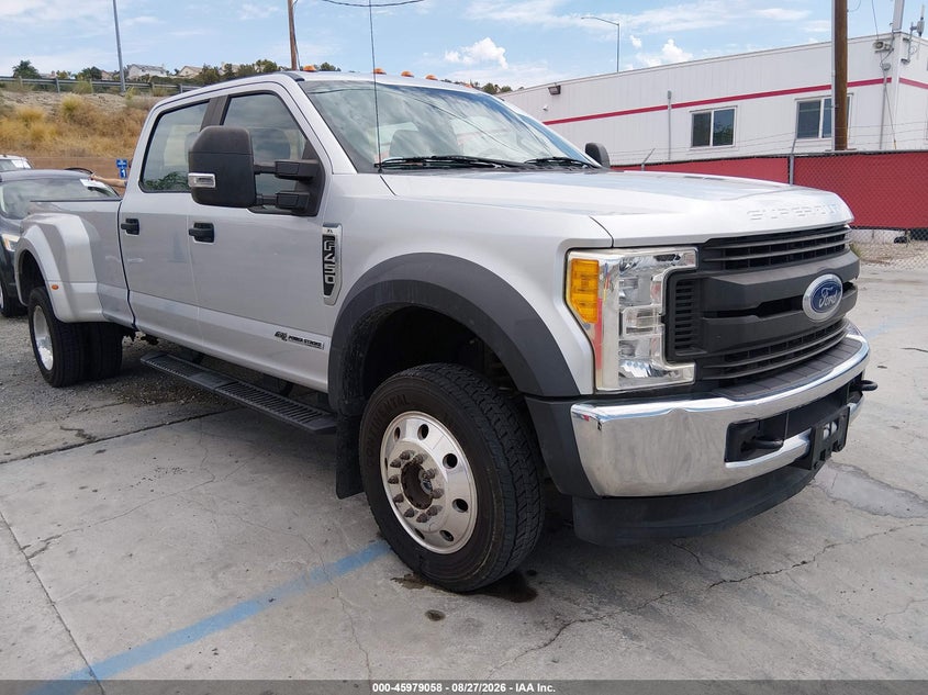 2017 Ford F-450 VIN 1FT8W4DT5HED94932 — IAAI salvage auction photo