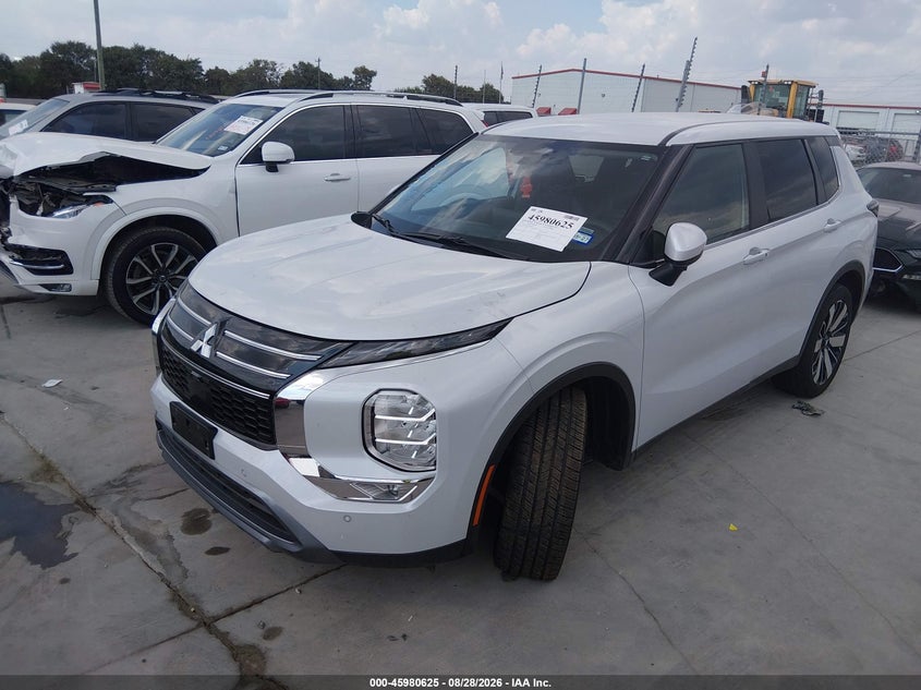 2025 Mitsubishi Outlander VIN JA4J3VA87SZ040081 IAAI salvage auction — SUSPENSION, Enterprise Vehicles Clear Only (Texas), sold $16,975 on 2026-09-01 (photo 2)