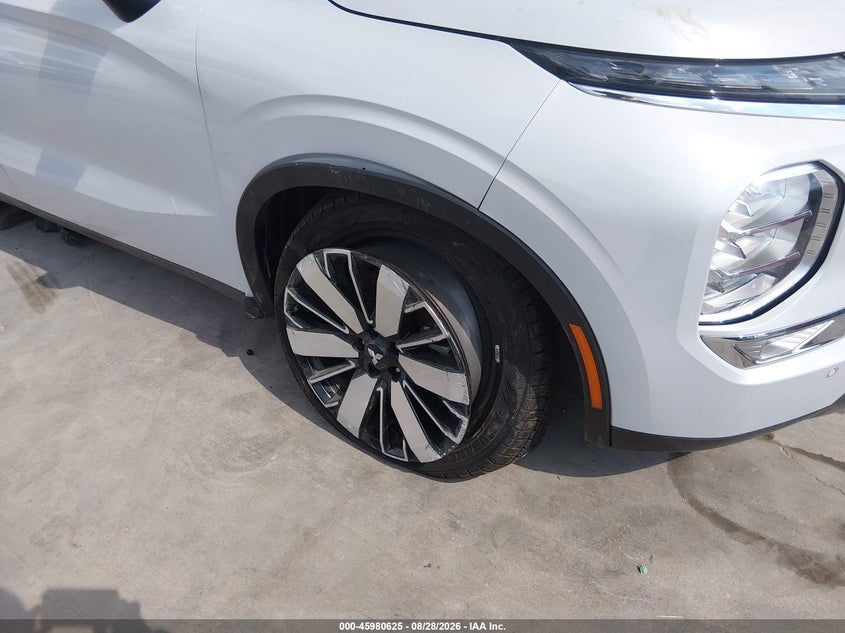 2025 Mitsubishi Outlander VIN JA4J3VA87SZ040081 IAAI salvage auction — SUSPENSION, Enterprise Vehicles Clear Only (Texas), sold $16,975 on 2026-09-01 (photo 6)