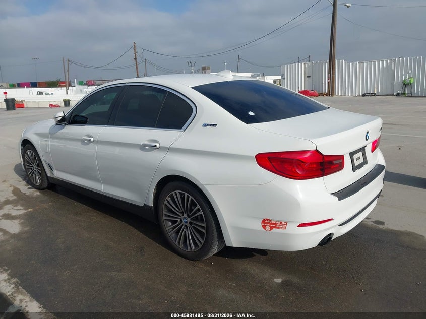 2018 BMW 5er VIN WBAJA9C59JB250031 IAAI salvage auction — FRONT END, Wait Title, sold $7,400 on 2026-09-16 (photo 3)