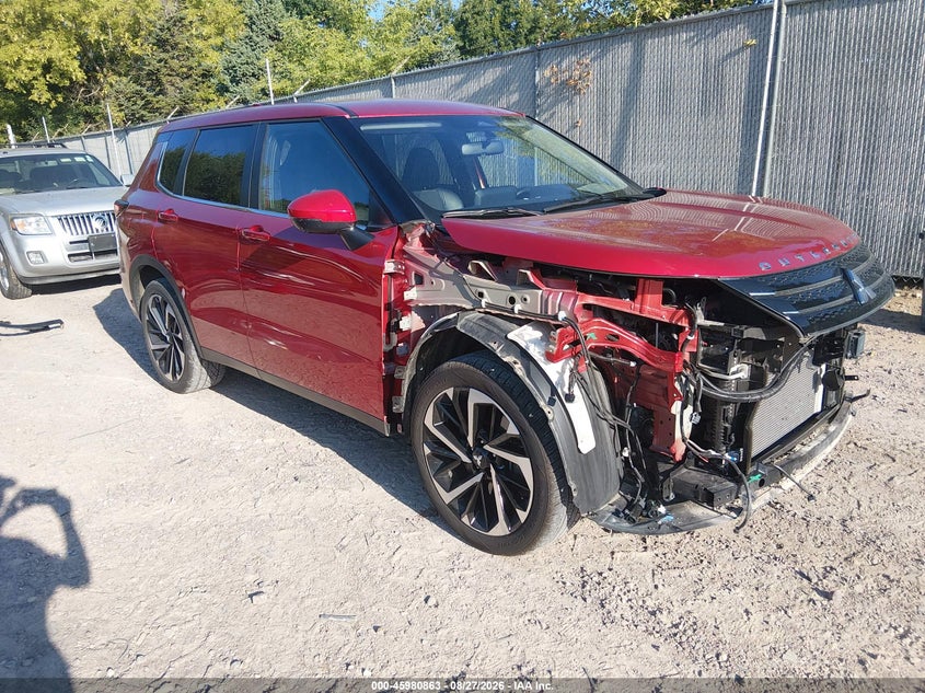 2024 Mitsubishi Outlander VIN JA4J4VA81RZ084181 — IAAI salvage auction photo