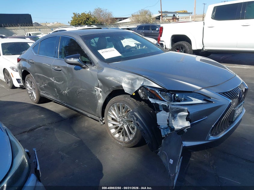 2019 Lexus Es 300h VIN 58AB21B13KU002663 — IAAI salvage auction photo