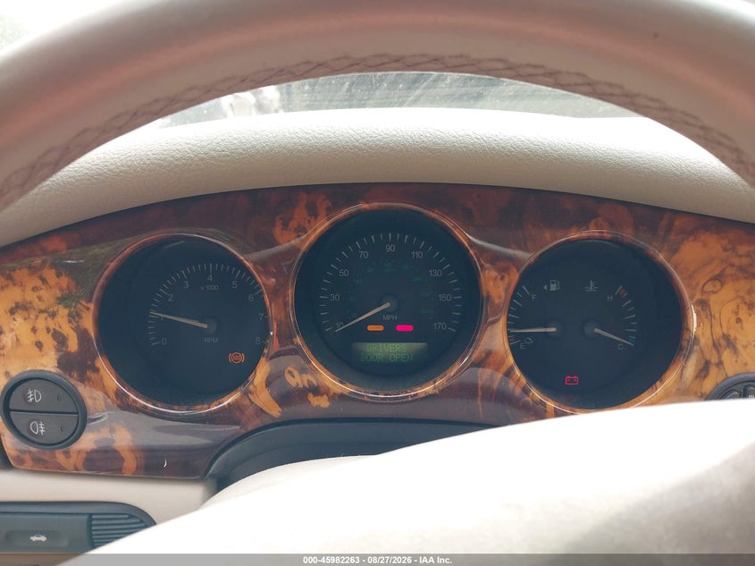 1998 Jaguar Xj VIN SAJHX6243WC833723 IAAI salvage auction — NORMAL WEAR, Clear, sold $1,300 on 2026-09-09 (photo 7)