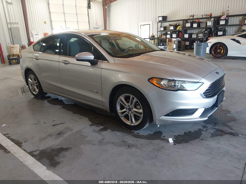 2018 Ford Fusion VIN 3FA6P0UU9JR235913 — IAAI salvage auction photo