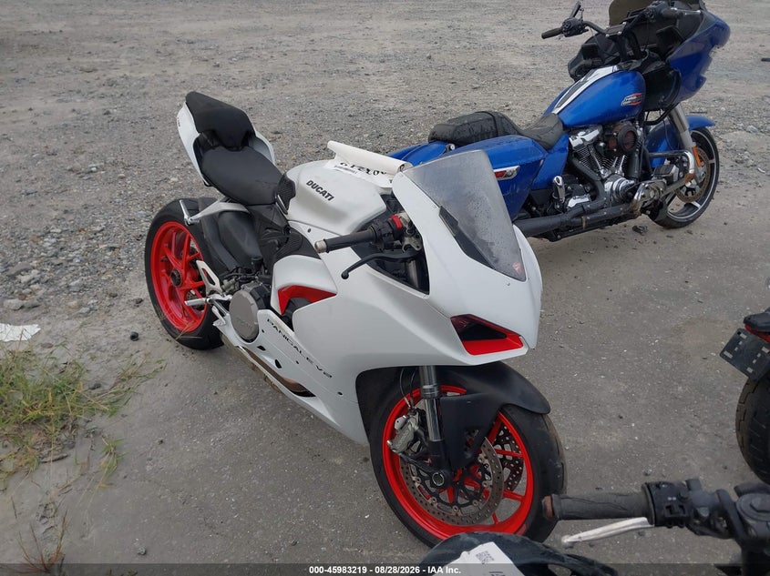 2023 ducati panigale VIN ZDMHAATW7PB010873 — IAAI salvage auction photo