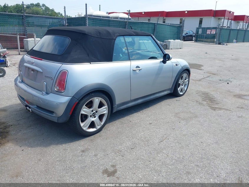 2007 Mini Cooper VIN WMWRH33587TJ43759 IAAI salvage auction — NORMAL WEAR, Clear (Maryland), sold $850 on 2026-09-17 (photo 4)
