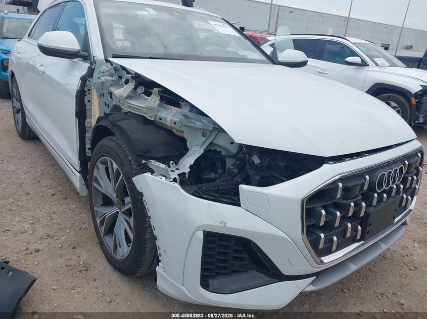 2026 Audi Q8 VIN WA1BVBF13TD033250 IAAI salvage auction — RIGHT FRONT, Salvage Title, sold $50,000 on 2026-09-03 (photo 6)