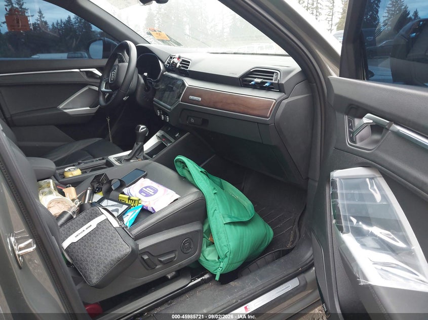 2022 Audi Q3 VIN WA1EECF33N1072784 IAAI salvage auction — BIO HAZARD, Wait Title, sold $12,400 on 2026-09-26 (photo 5)