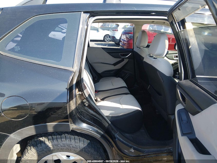 2019 Subaru Forester VIN JF2SKACC0KH573078 IAAI salvage auction — FRONT END, Wait Title, sold $2,100 on 2026-09-30 (photo 8)