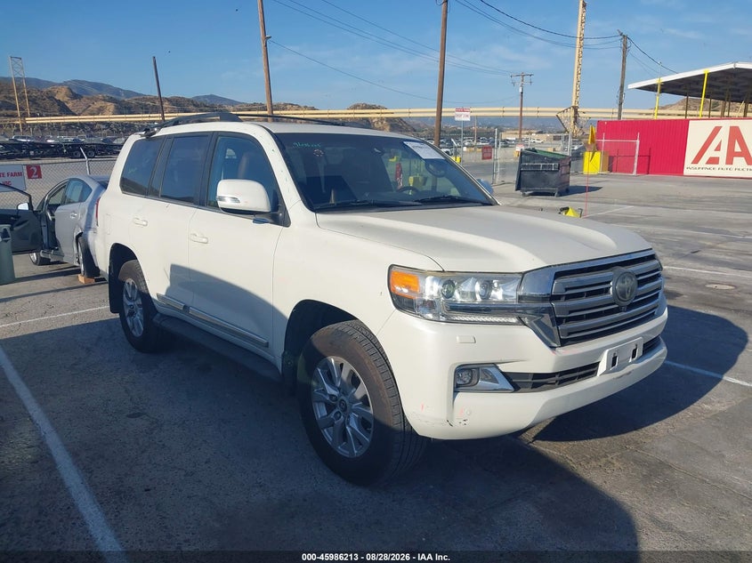 2016 Toyota Land cruiser VIN JTMCY7AJ7G4046076 — IAAI salvage auction photo