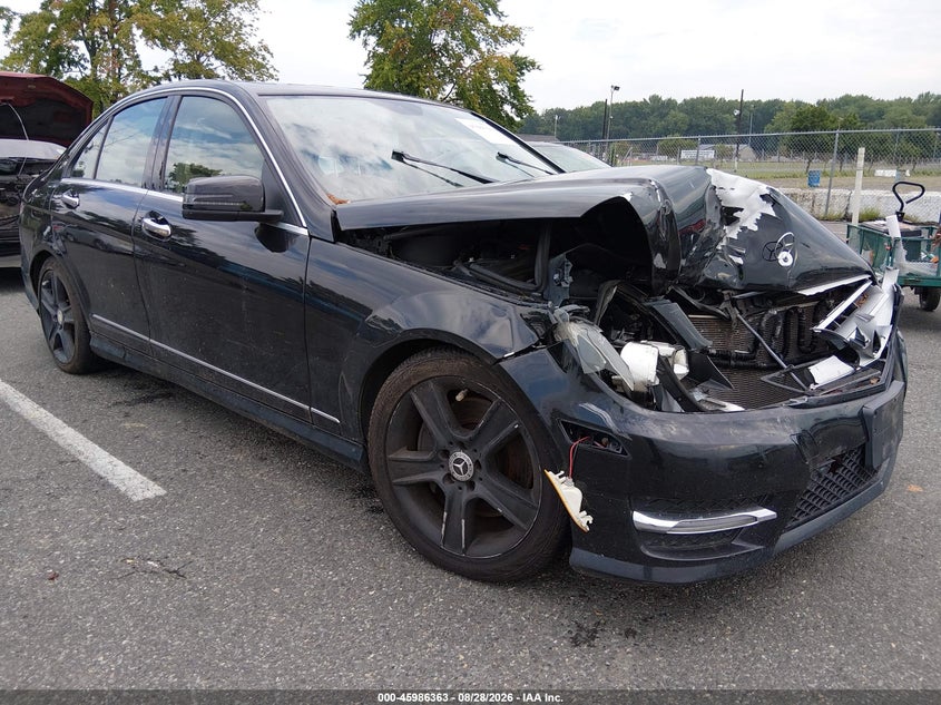 2013 Mercedes-benz C-klasse VIN WDDGF8AB9DA844118 IAAI salvage auction — FRONT END, Clear (New Jersey), sold $775 on 2026-09-02 (photo 1)